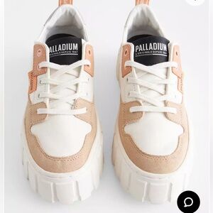 Palladium Pallatower Lo Leather Sneaker